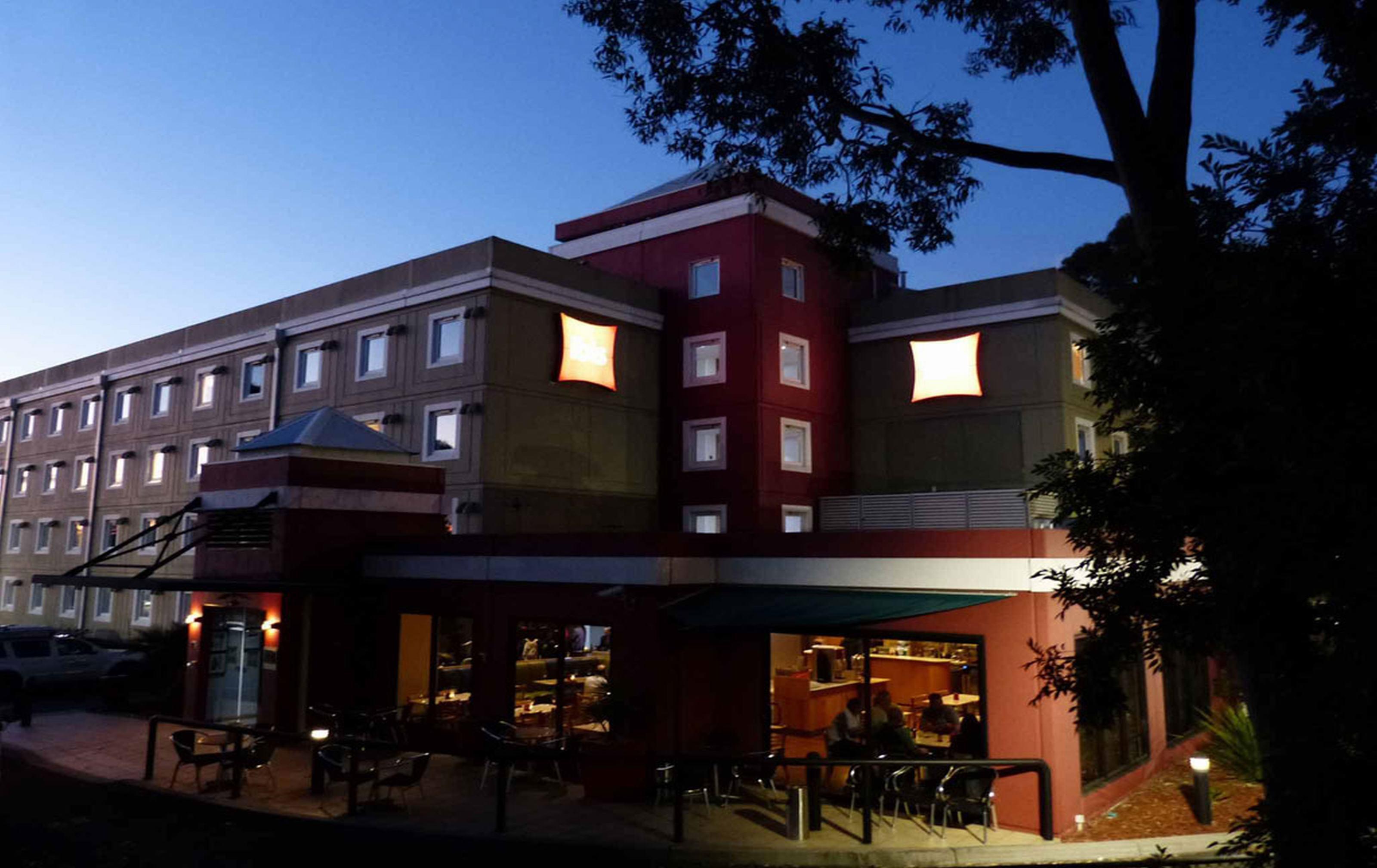 Ibis Thornleigh Hotel Екстериор снимка