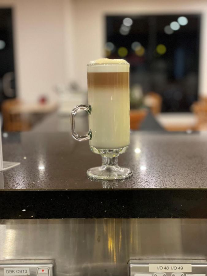 Ibis Thornleigh Hotel Екстериор снимка