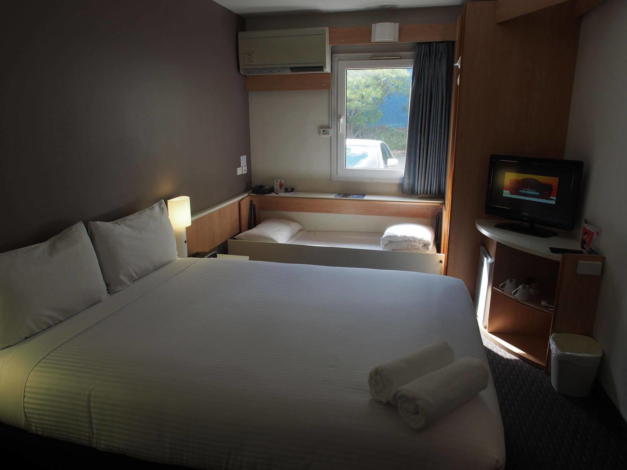 Ibis Thornleigh Hotel Екстериор снимка