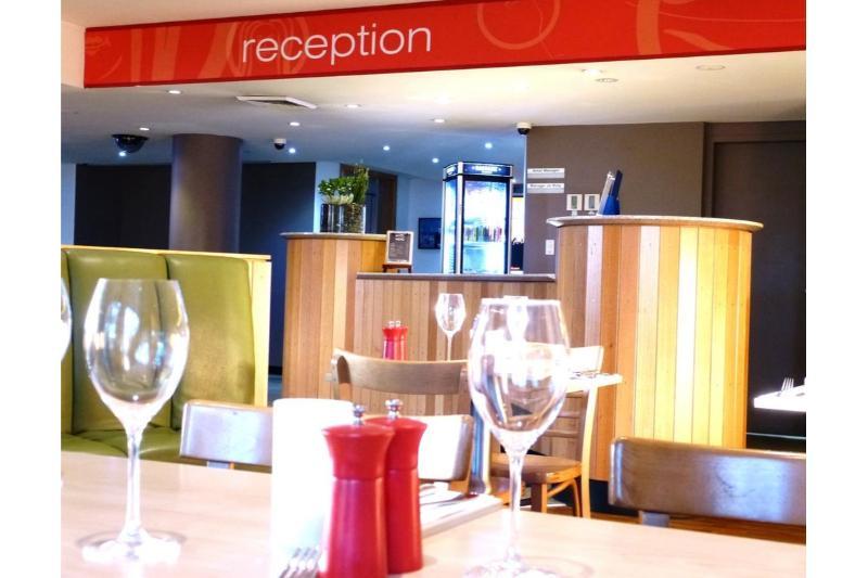 Ibis Thornleigh Hotel Екстериор снимка
